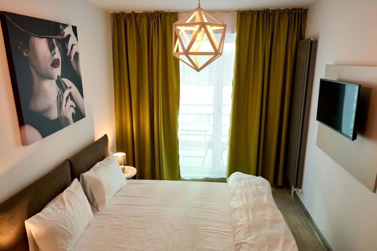 Orizont Sea View Apartment- Spa N Pools Beach Resort ママイア エクステリア 写真